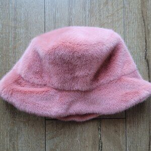 Steve Madden Blush/Coral Pink Faux Fur Bucket Hat